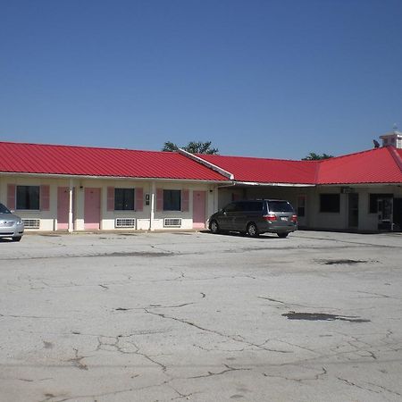 Super 7 Inn-Siloam Springs Exterior photo